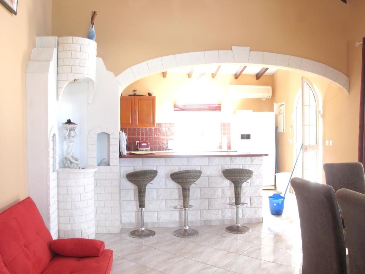 De 5 Chambres A A 250 M De La Avec Vue Sur La Piscine Privee Et Jacuzzi Villa
