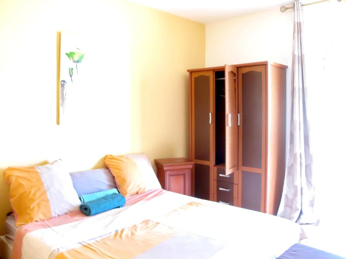 De 5 Chambres A A 250 M De La Avec Vue Sur La Piscine Privee Et Jacuzzi