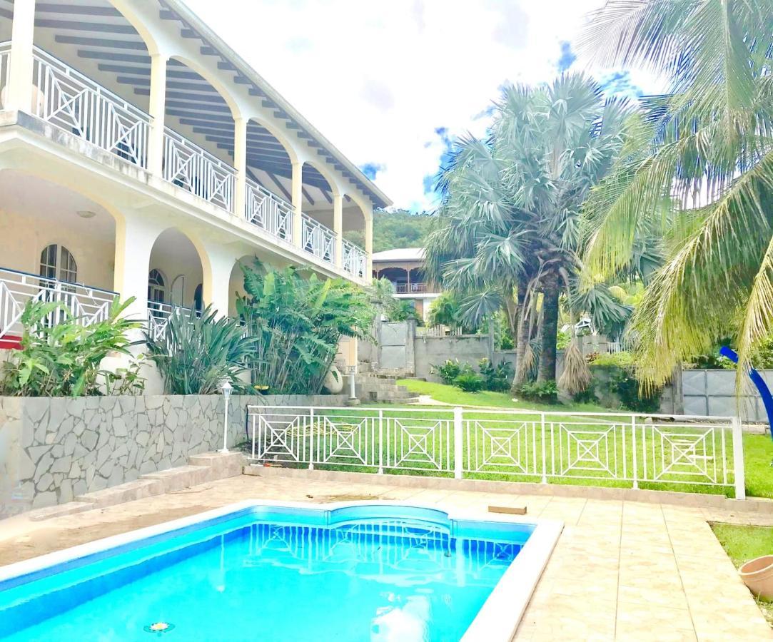 De 5 Chambres A A 250 M De La Avec Vue Sur La Piscine Privee Et Jacuzzi Deshaies