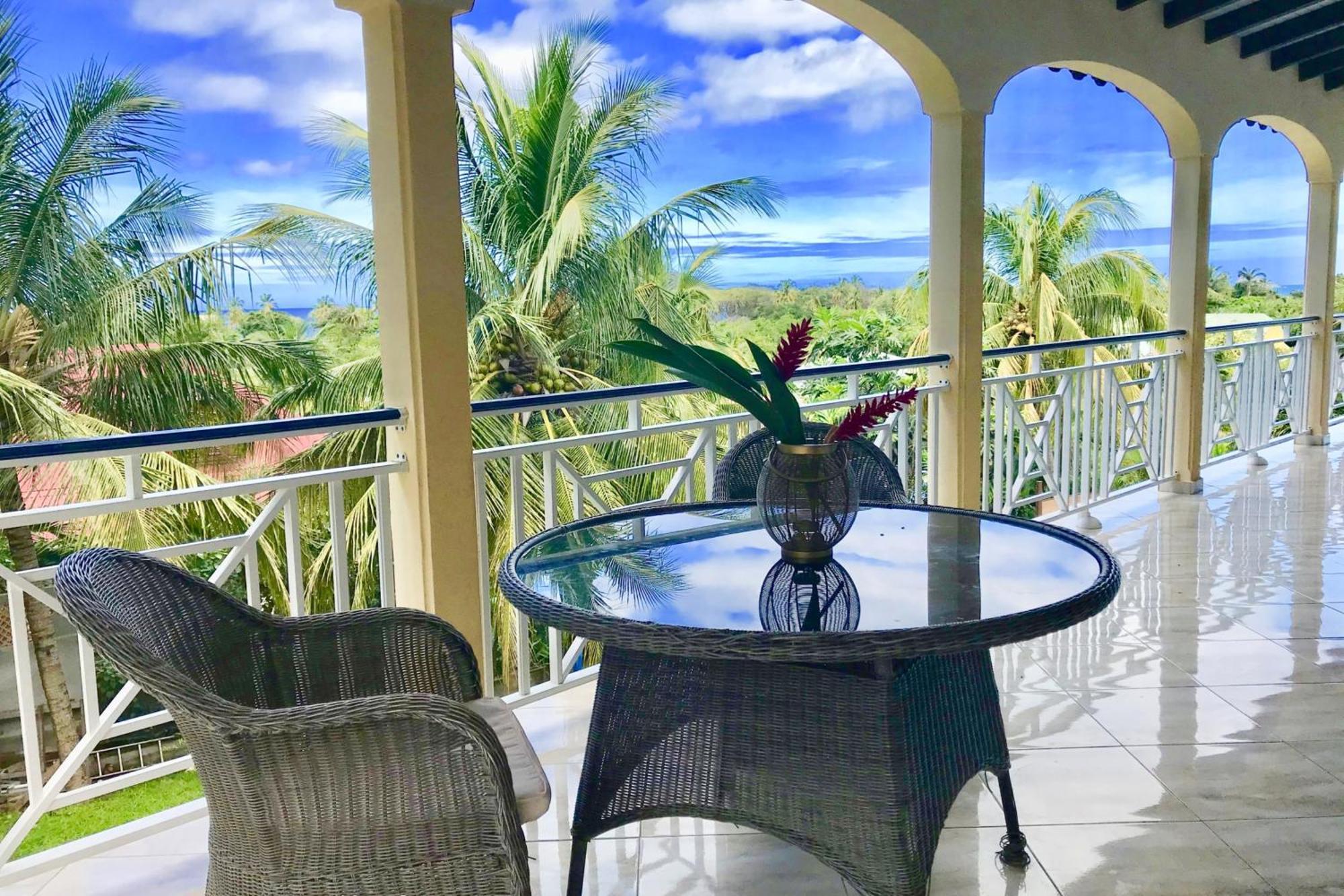 Villa De 5 Chambres A A 250 M De La Avec Vue Sur La Piscine Privee Et Jacuzzi